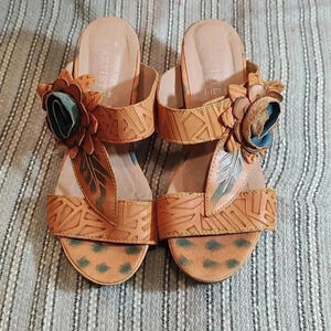 L'artiste wedge sandals